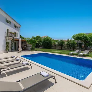 Radovani By Interhome , Višnjan Kroatien