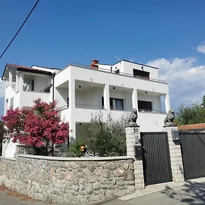 Nika , Rijeka Kroatien